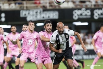 Eldense y Cartagena abrirán este viernes (20:30) la 31ª jornada en Segunda División. Aunque han obrado temporadas distintas hasta el momento, ambos equipos solo piensan en certificar la permanencia cuanto antes.