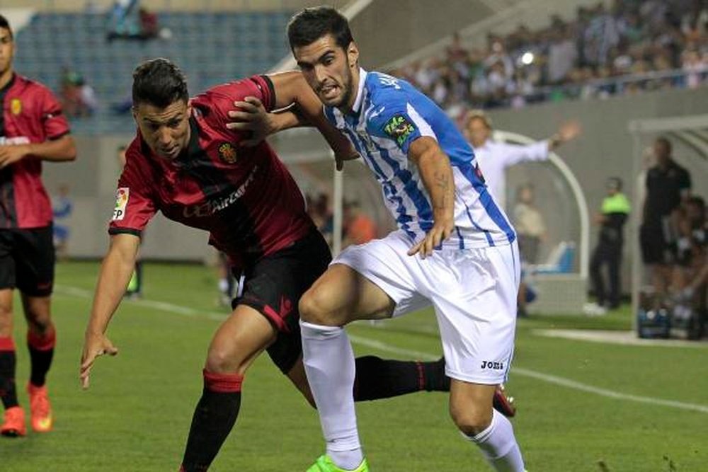 Mikel Santamaría, nuevo jugador del Racing. Twitter