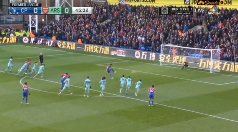 Milivojevic gives Palace the lead. Captura/NBC