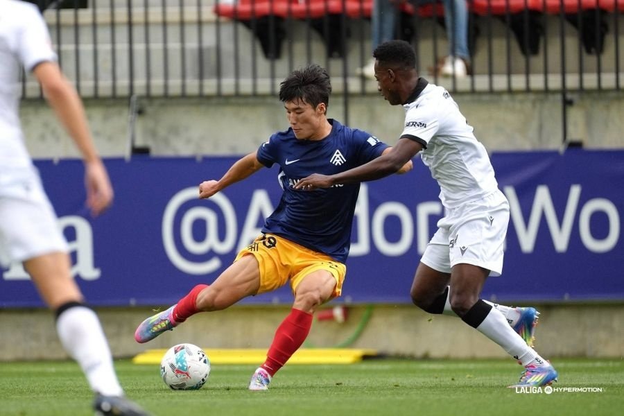 El primer surcoreano de Segunda ya enamoró en la Youth League