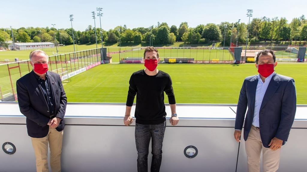 Miroslav Klose has become the number two to the coach at Bayern Munich. FCBayern