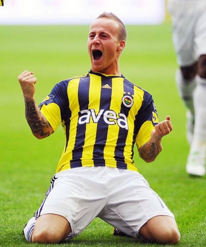 El Fenerbahçe cede a Miroslav Stoch al Bursaspor
