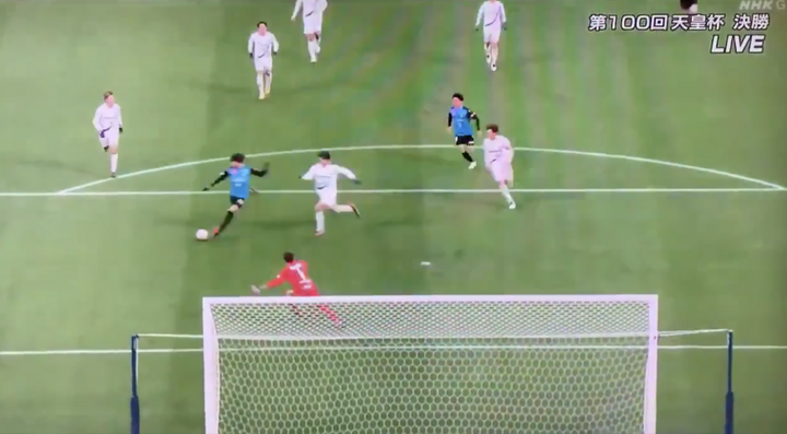 Kaoru Mitoma ya es historia de 2021: ¡marcó el primer gol del año!