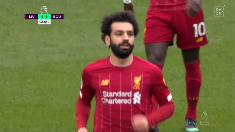 Salah brought Liverpool back on level terms at Anfield in his 100th match. Captura/DAZN