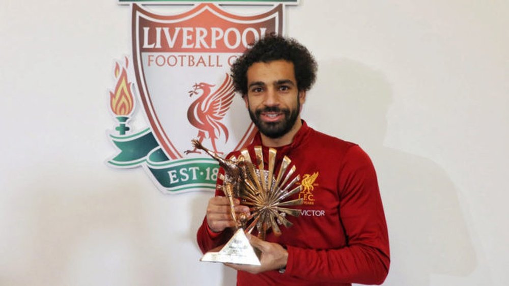 Salah recibe el premio a Mejor Africano del año. LiverpoolFC