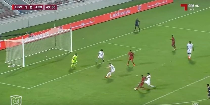 ¿El penalti más violento de la historia?