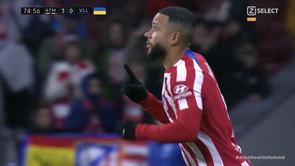 Memphis Depay debutó con el Atlético de Madrid. Captura/ZSelect