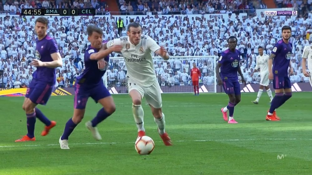 Bale tumbó a Kevin de un codazo. Captura/BeINSports