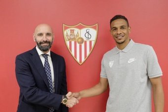 Fernando prolonge jusqu'en 2024. SevillaFC