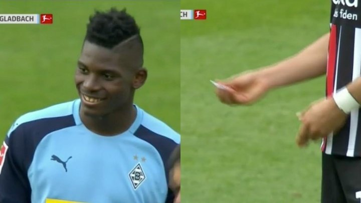Andre Silva went onto pitch with label on his shirt and gave it Embolo