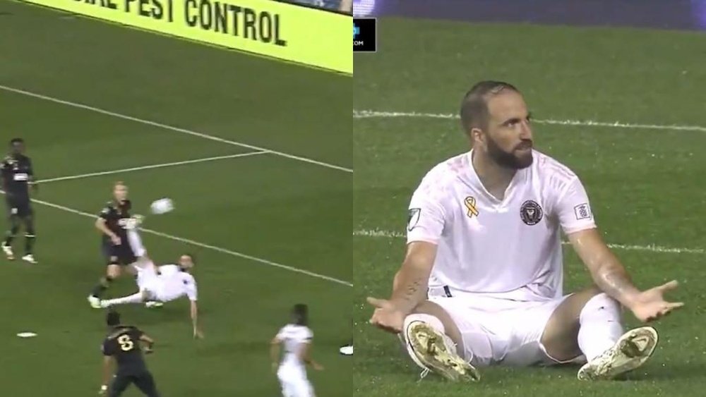 Higuaín debutó en la MLS con una chilena al poste. Capturas/MLS