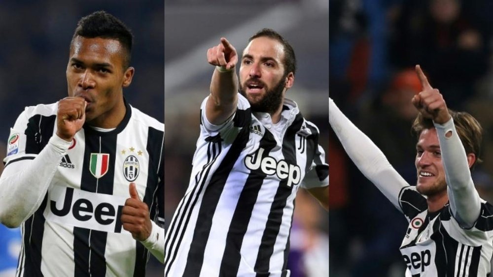 El futuro de Alex Sandro, Higuaín y Rugani parece lejos de la Juventus. AFP