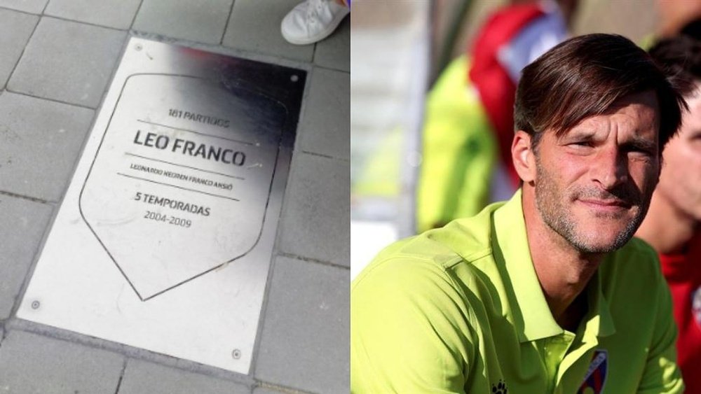El técnico del Huesca cuenta con una placa en el 'Paseo de Leyendas' del metropolitano. Captura/EFE