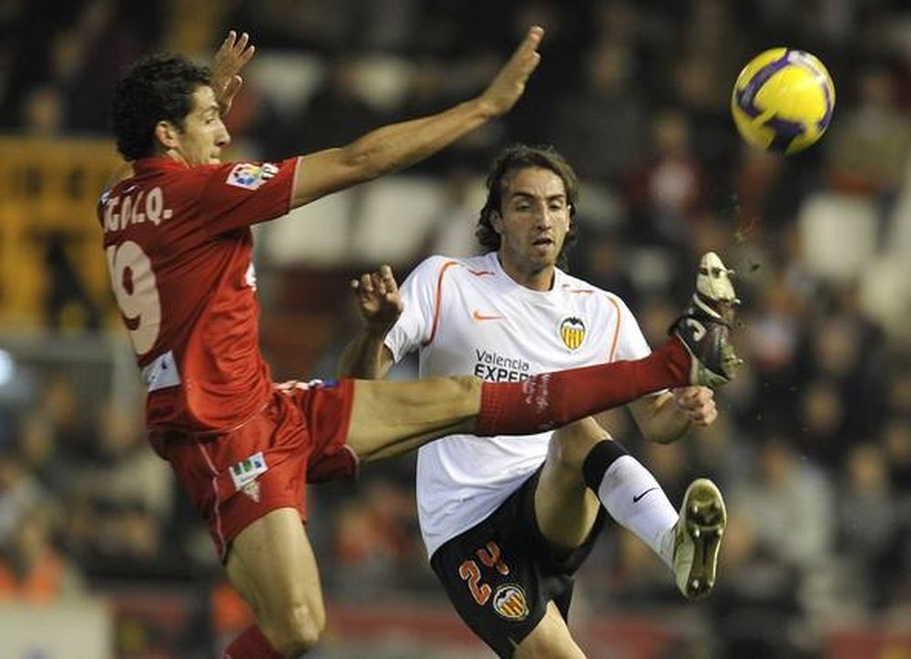 Moretti marcó su último gol con el Valencia ante el Almería. EFE