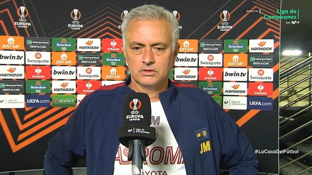 Mourinho se mostró disconforme con la derrota. Captura/MovistarLigadeCampeones