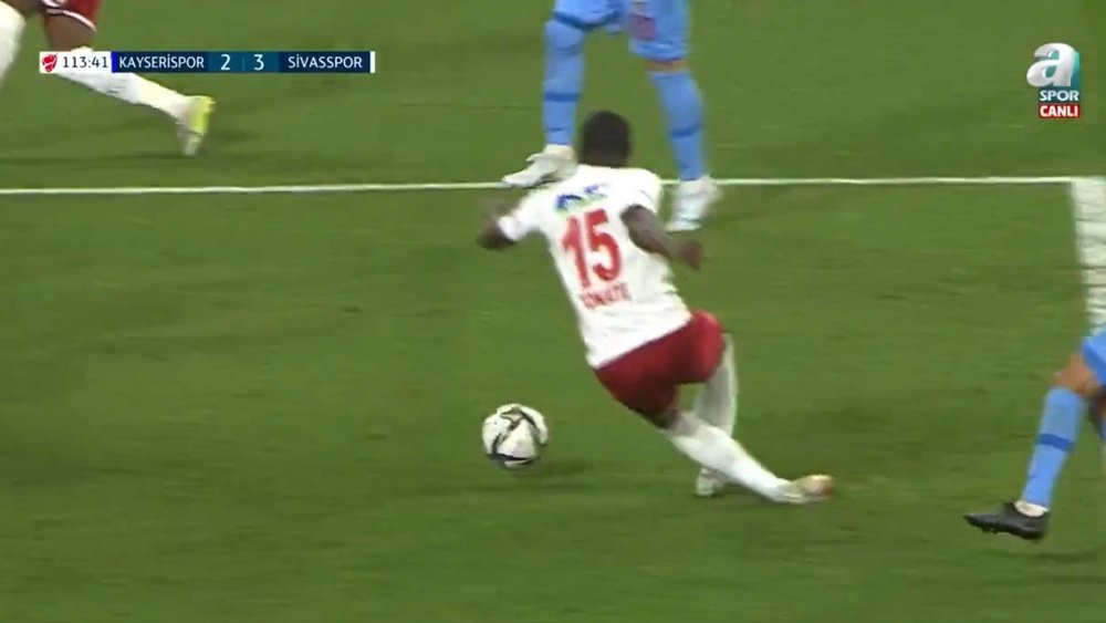 Konaté marcó el gol de la victoria. Captura/ASpor