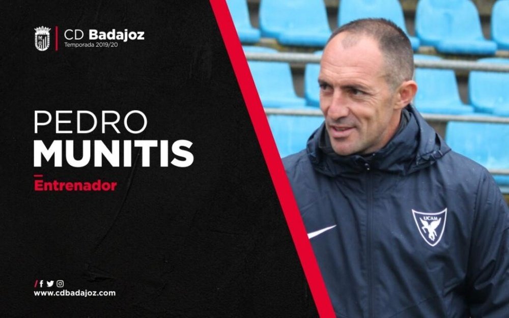 Munitis es el nuevo entrenador del Badajoz. CDBadajoz