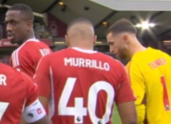Gaffe virale: Murillo debutta, ma c'è un errore nella maglia