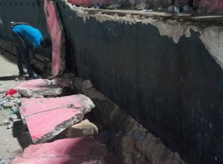 Tragedia en Senegal: al menos ocho muertos y 49 heridos al ceder un muro en un estadio de Dakar
