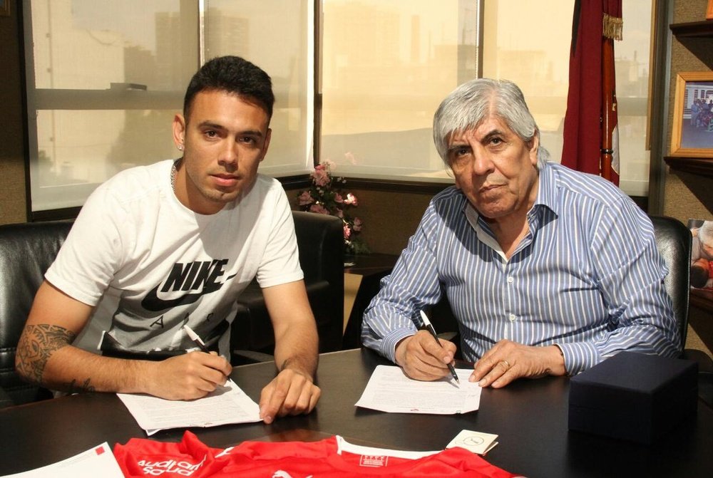 Nery Domínguez firmó su contrato con Independiente. Independiente