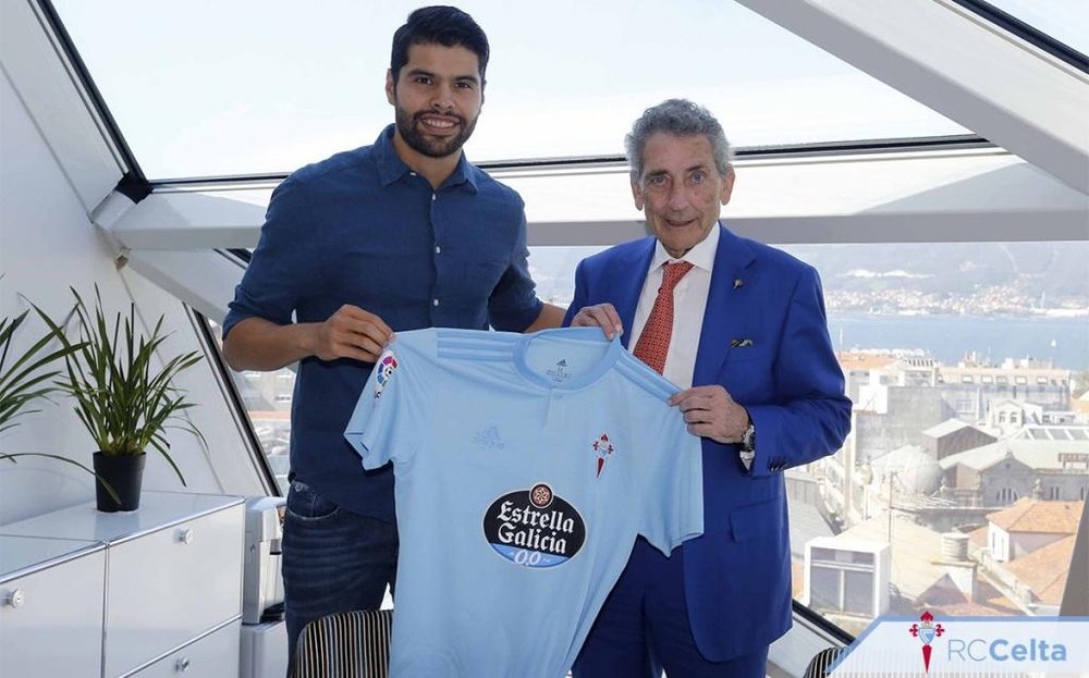 El Celta se refuerza con la llegada de Néstor Araujo. Twitter/RCCelta