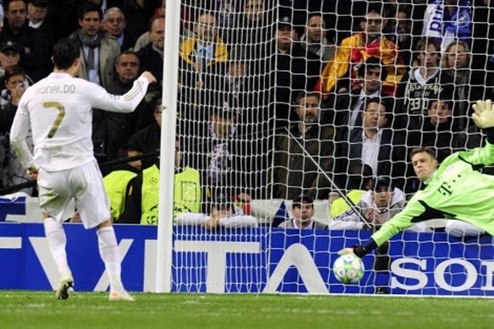 Neuer fue un gigante en la tanda de penaltis. AFP