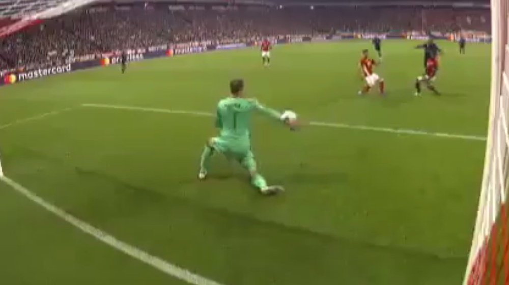 Neuer hizo este paradón a Ronaldo antes del 1-2. Youtube