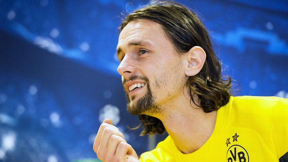 Subotic jokingly accused former teammate of diving. Twitter