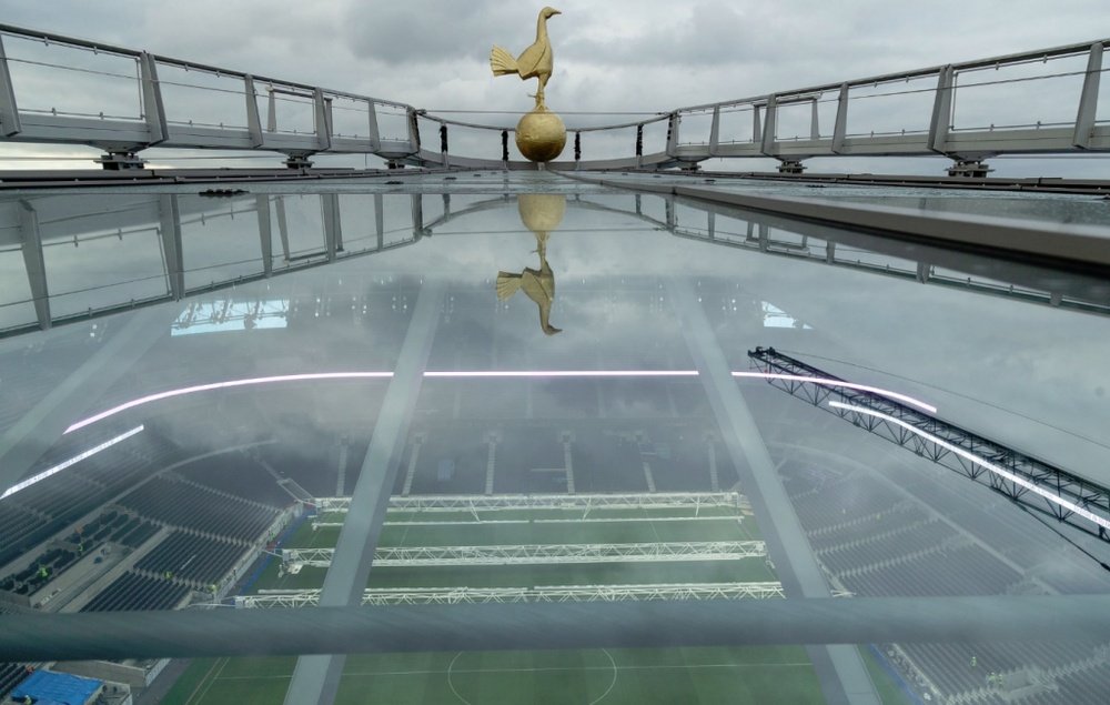 New 4.5 metre replica cockerel statue at Tottenham stadium. Twitter/SpursOfficial