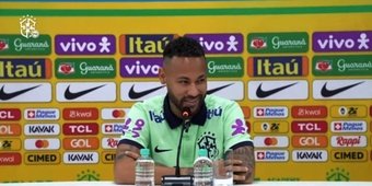 Neymar ritiene di aver fatto la scelta giusta trasferendosi in Arabia Saudita. Nella conferenza stampa alla vigilia della partita contro la Bolivia, il brasiliano ha dichiarato che il campionato saudita potrebbe superare il livello attuale del campionato francese.