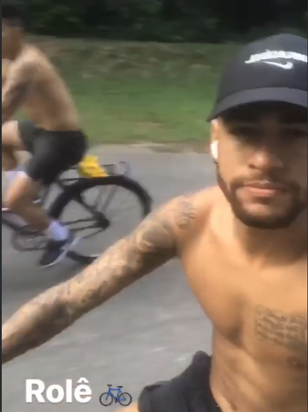 Neymar ya da paseos en bici. Captura