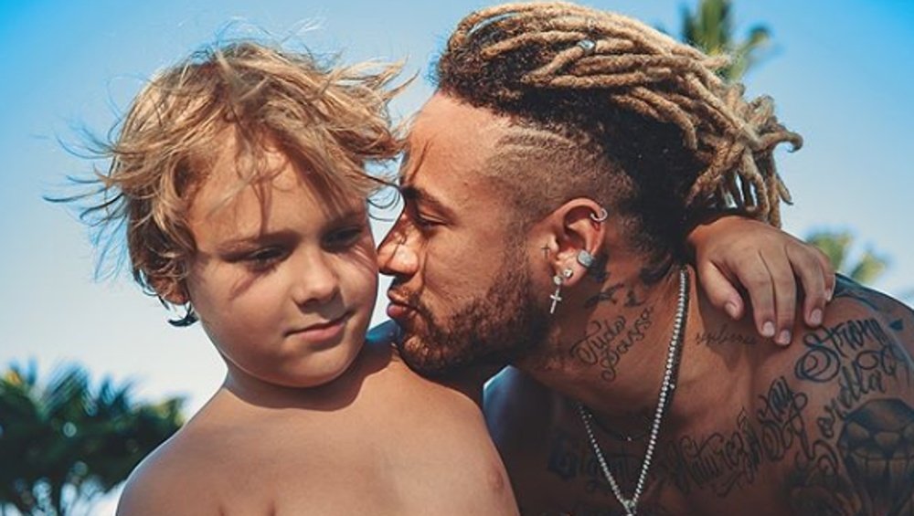 Neymar disfruta junto a su hijo. Instagram