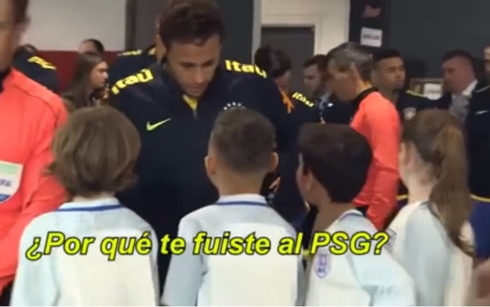 Neymar a dû se confronter aux questions d'enfants. Youtube