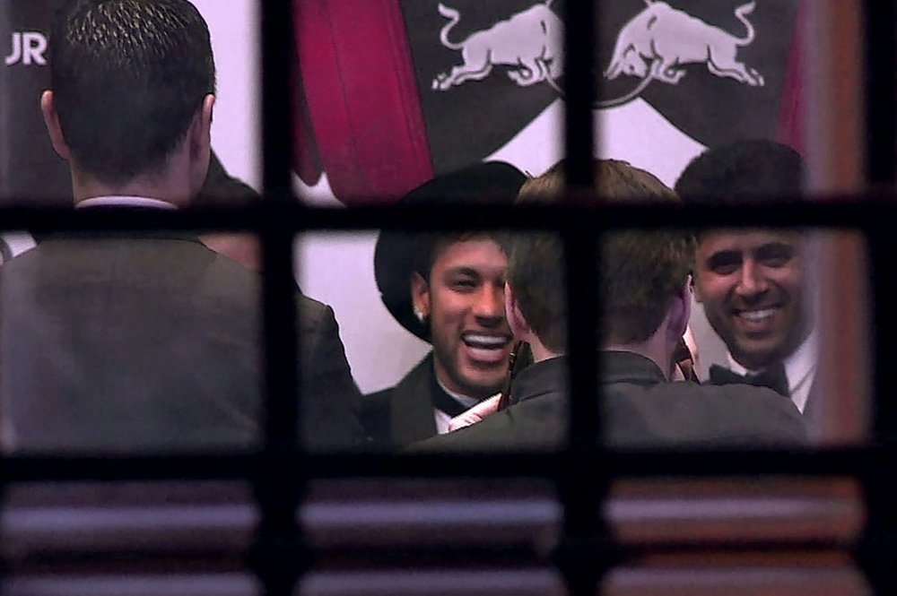 Neymar and Al-Khelaifi at dinner. AFP