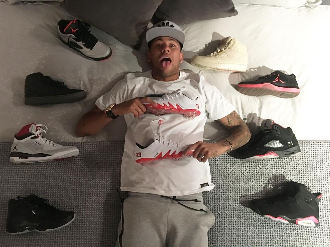 Así nuevas botas de Neymar en honor a Michael