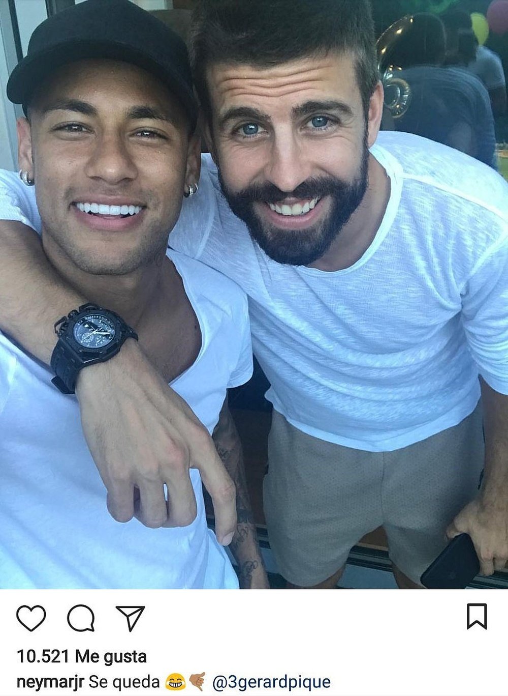 Neymar repite el gesto que tuvo Piqué antes irse al PSG. Neymarjr/Instagram