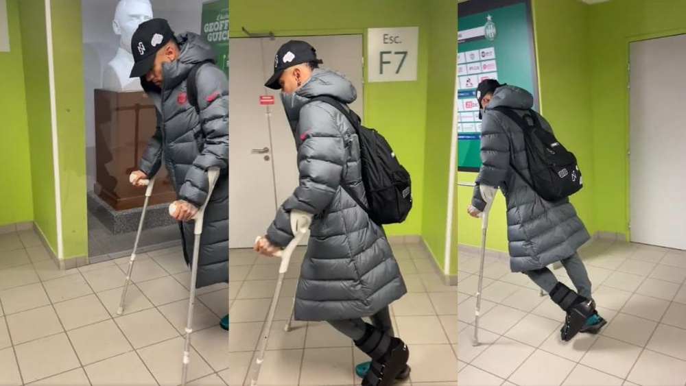 Neymar quitte le stade en béquilles. Le Parisien