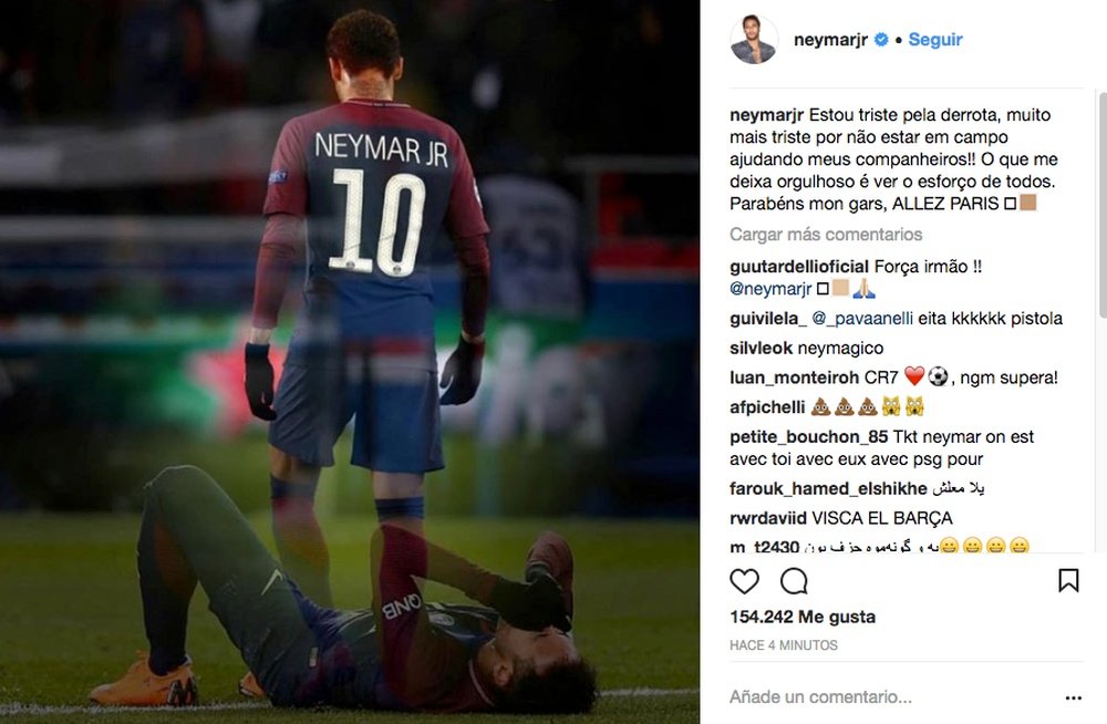 Neymar, triste por no poder ayudar a los suyos. NeymarJr