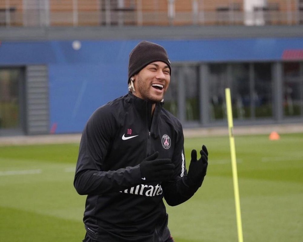 Neymar è tornato ad allenarsi. NeymarJr