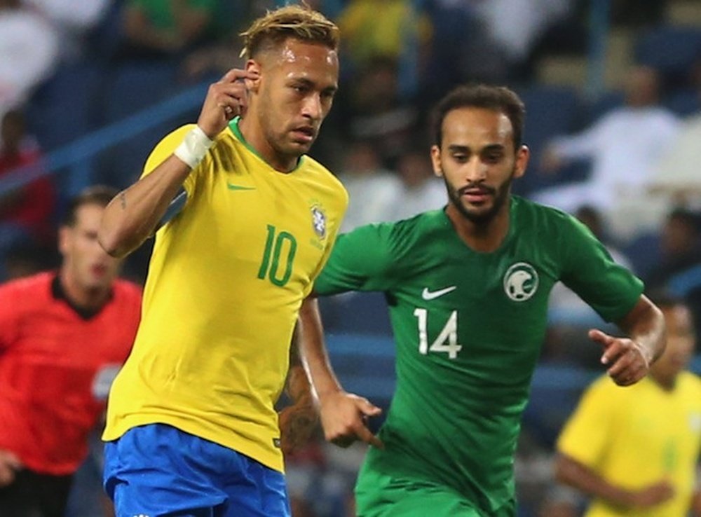 Neymar podría volver a España. EFE