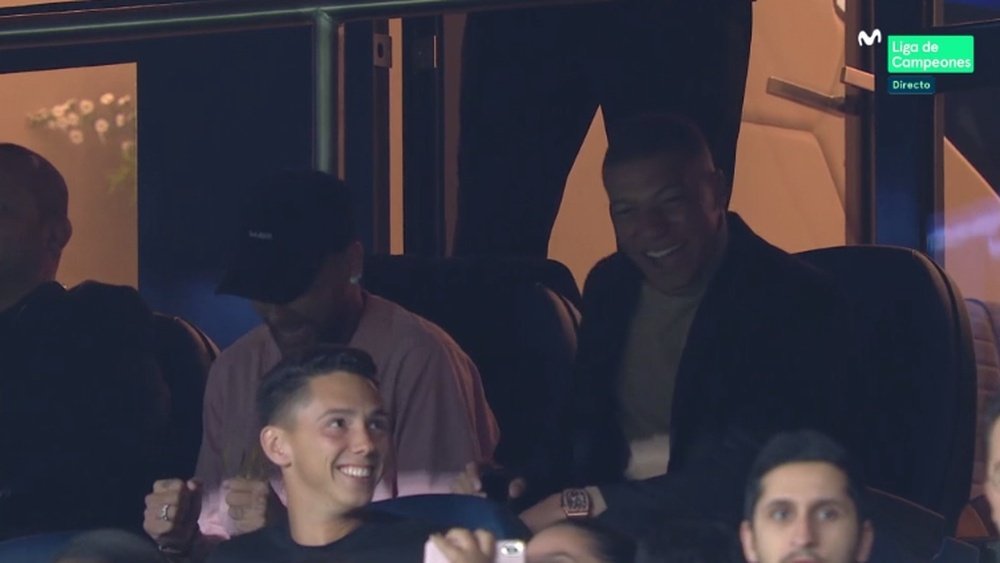 Neymar et Mbappé apprécient le spectacle. Capture/Movistar+