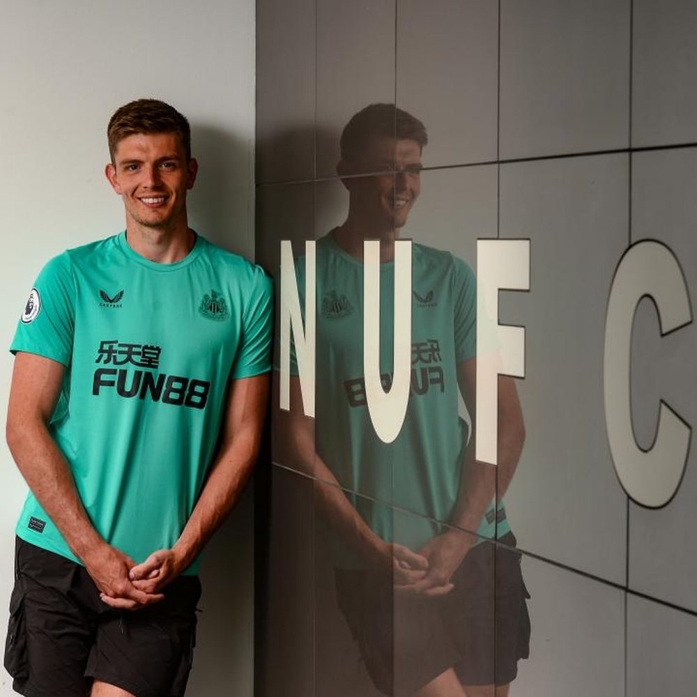 Nick Pope signe à Newcastle. Twitter/NUFC