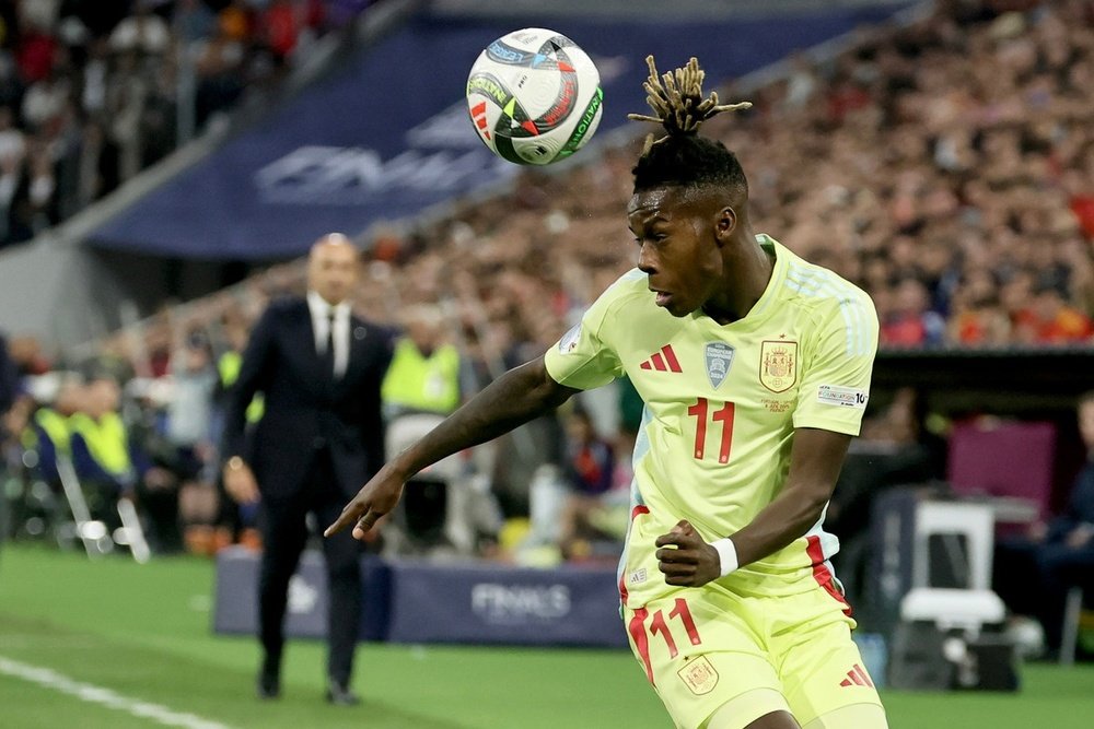 Nico Williams' contract with Athletic runs until 2027. EFE