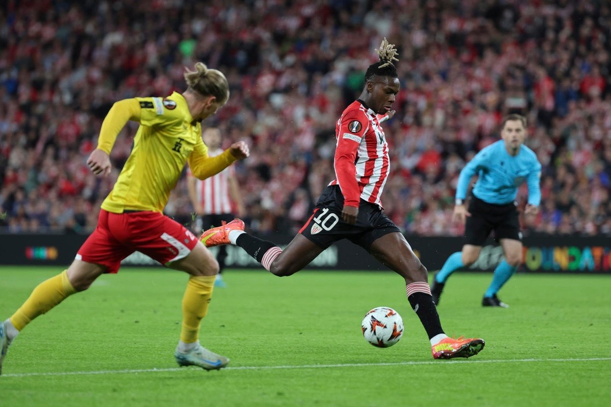 El Athletic vuela hacia los octavos. EFE/Luis Tejido