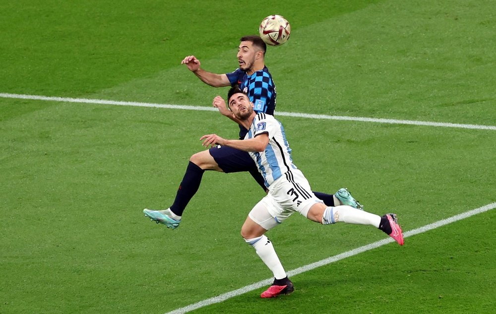 Tagliafico mentioned the support Argentina received at the World Cup. EFE