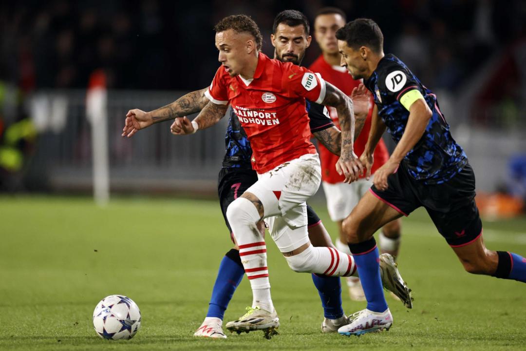 Lang, con el PSV