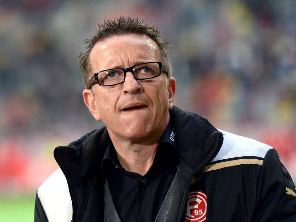 El Darmstadt alemán destituye a su entrenador Norbert Meier. AFP/EFE