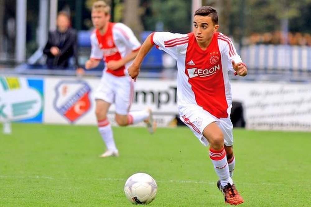 Nouri, en un partido con el Ajax. Twitter