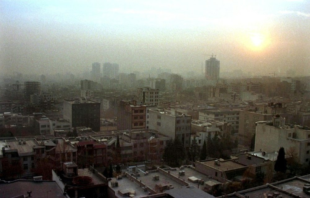 Nuages de pollution au-dessus de Téhéran. AFP