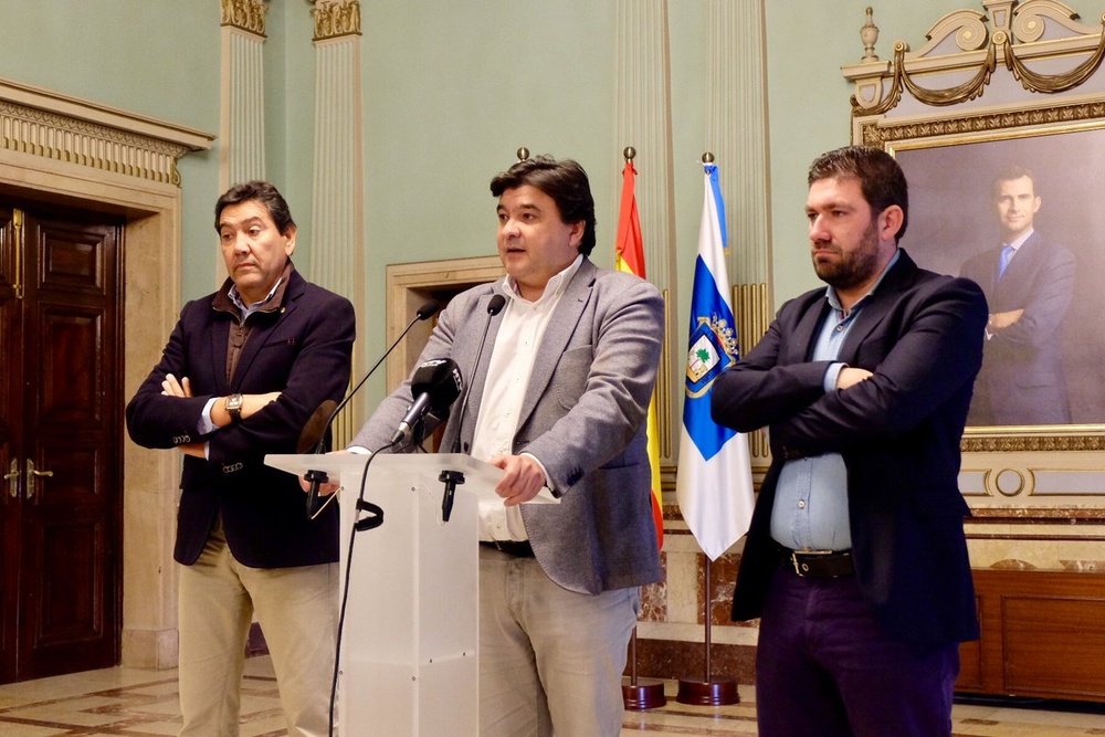 Ayuntamiento y Hacienda intentan desbloquear la situación económica del 'Decano'. AytoHuelva